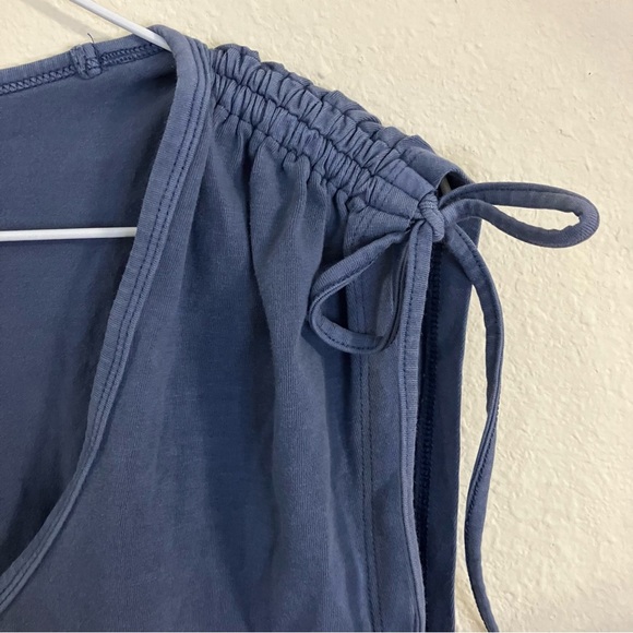American Eagle Dusty Blue Cinched Tie Shoulder Cropped Tank Top Size: L - Picture 3 of 5